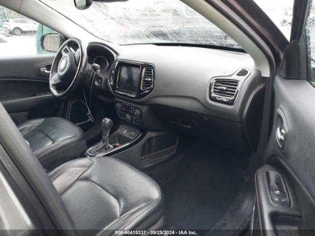 3C4NJCCB6JT406323 Jeep Compass Limited Fwd