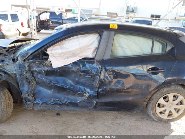 Mazda MAZDA3 2014 JM1BM1K75E1104241 Image 14