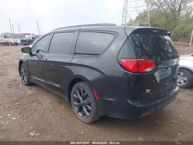 Chrysler Pacifica Touring L 2019 2C4RC1BG7KR627530 Image 3