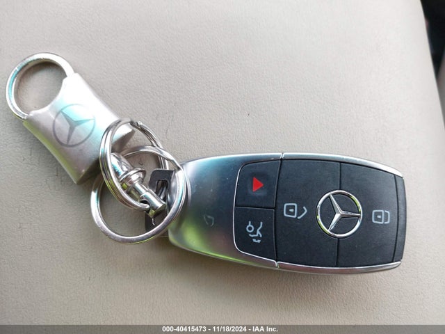 W1N4M4HB7NW234782 Mercedes-Benz Glb 250 4matic
