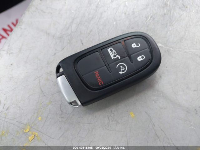 1C4PJMDX3KD383423 Jeep Cherokee Limited 4x4