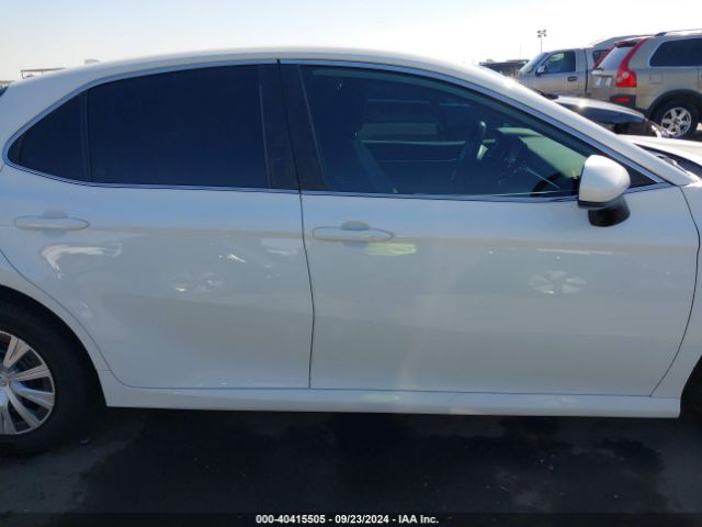 4T1C31AK5NU585485 Toyota Camry Le Hybrid