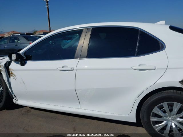 4T1C31AK5NU585485 Toyota Camry Le Hybrid