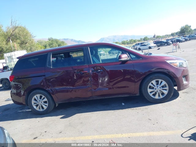 KIA SEDONA LX 2017 KNDMB5C12H6339512 Image 13