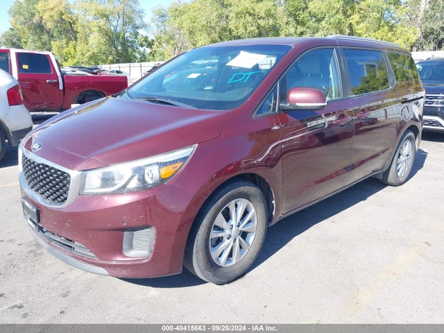 KIA SEDONA LX 2017 KNDMB5C12H6339512 Image 2