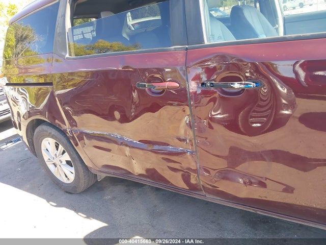 KIA SEDONA LX 2017 KNDMB5C12H6339512 Image 6