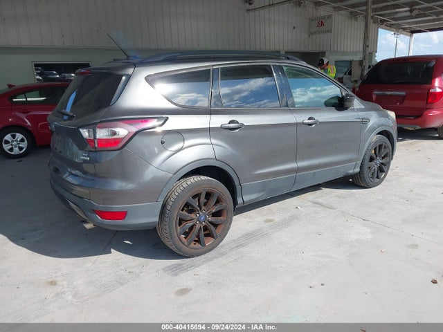 Ford ESCAPE SE 2017 1FMCU0GD0HUB95950 Image 4