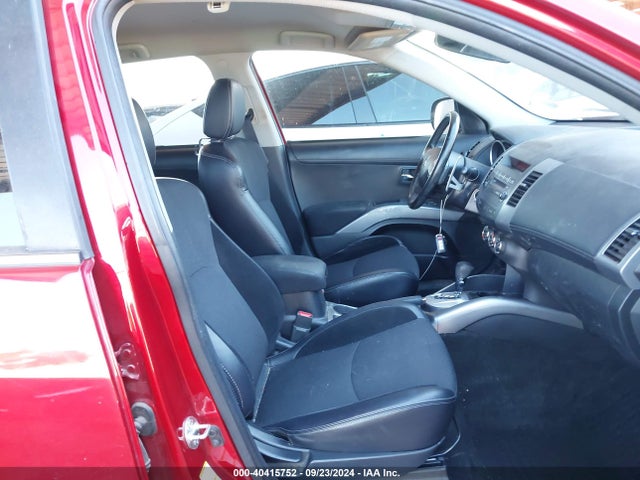 2011 MITSUBISHI OUTLANDER JA4JS4AX8BU033920 Photo 4