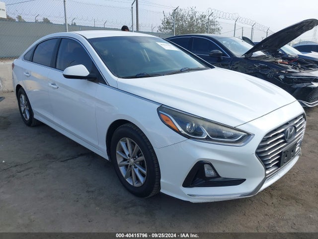 2018 5NPE24AF4JH602298 main image
