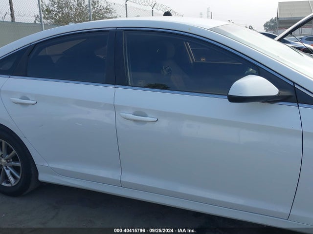 Hyundai SONATA SE 2018 5NPE24AF4JH602298 Image 13