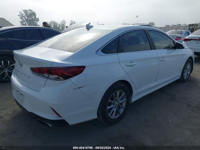 Hyundai SONATA SE 2018 5NPE24AF4JH602298 Image 4