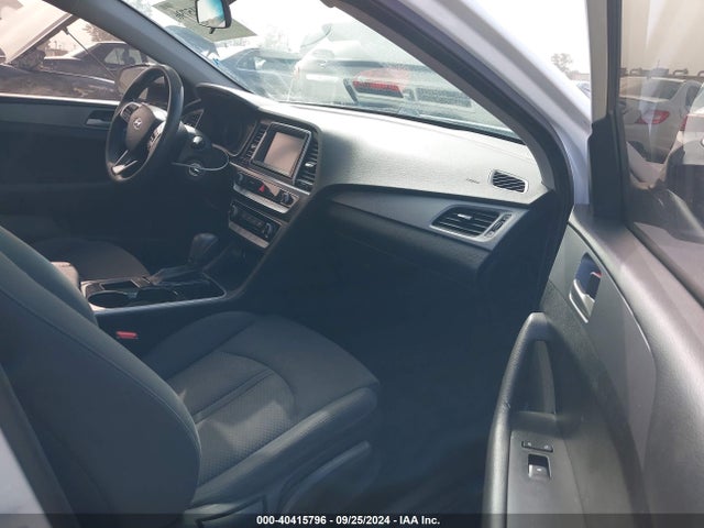 Hyundai SONATA SE 2018 5NPE24AF4JH602298 Image 5