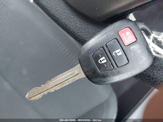 Toyota Rav4 Xle 2015 2T3RFREV1FW344391 Image 11