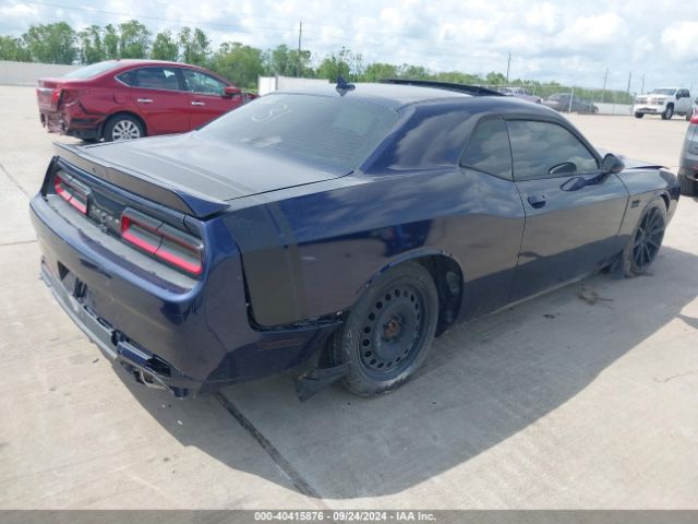 2C3CDZAT5FH710311 Dodge Challenger R/t