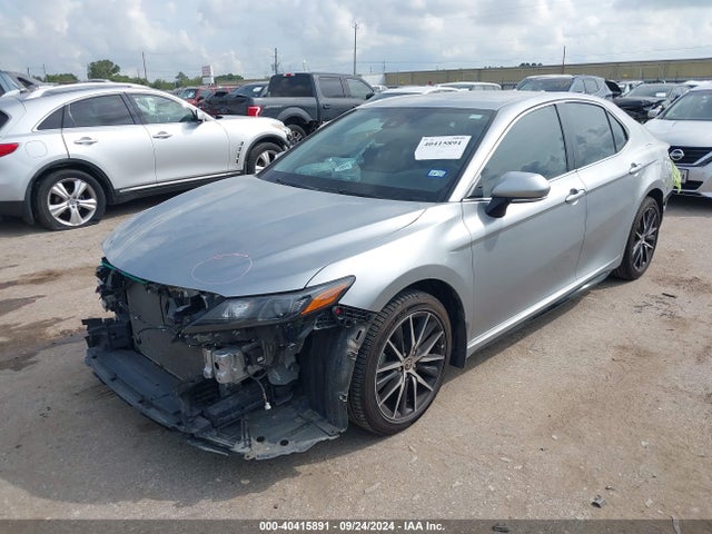Toyota CAMRY SE 2022 4T1G11AK1NU641929 Image 2