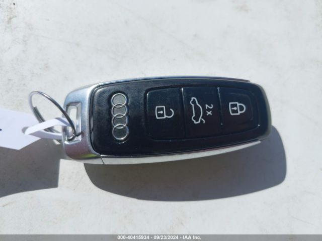 2022 AUDI A6 WAUL2BF23NN009102 Photo 10