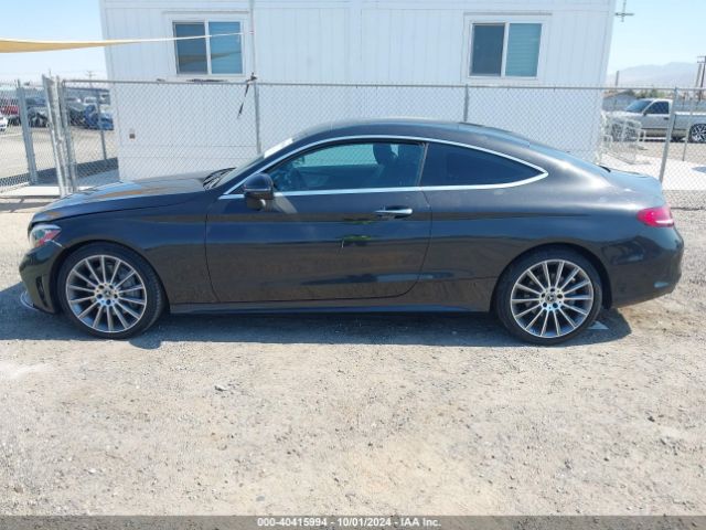 WDDWJ8DB5KF835339 Mercedes-Benz C 300