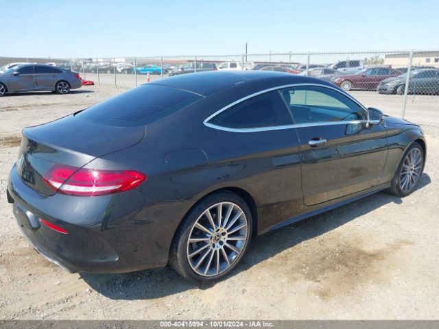 WDDWJ8DB5KF835339 Mercedes-Benz C 300