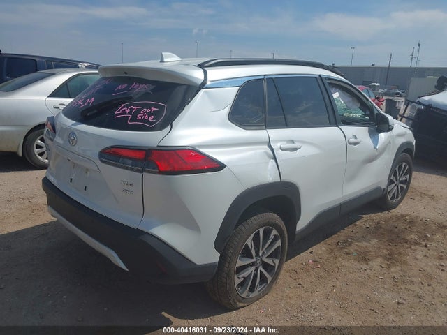 Toyota Corolla Cross Xle 2023 7MUEAABG9PV067454 Image 4
