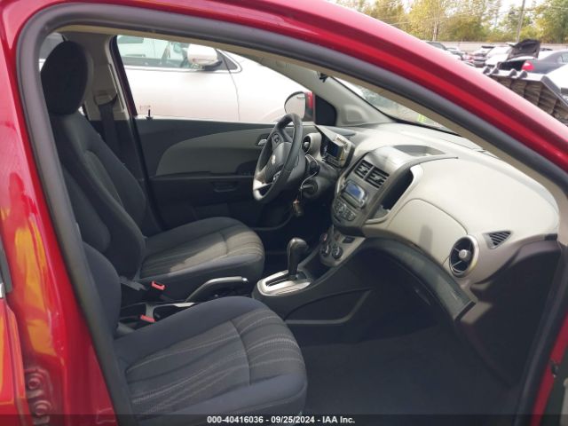 1G1JC5SG9F4218208 Chevrolet Sonic Lt Auto