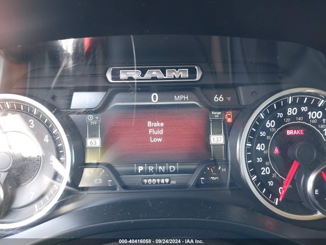 RAM 1500 Laramie Quad Cab 4x4 6'4 Box 2019 1C6SRFDT6KN806444 Image 15