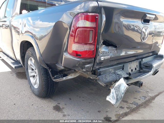 RAM 1500 Laramie Quad Cab 4x4 6'4 Box 2019 1C6SRFDT6KN806444 Image 6