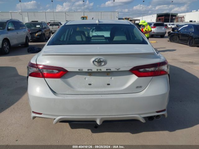 4T1G11AK5NU024940 Toyota CAMRY SE