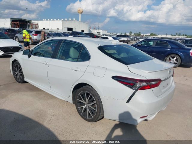 4T1G11AK5NU024940 Toyota CAMRY SE