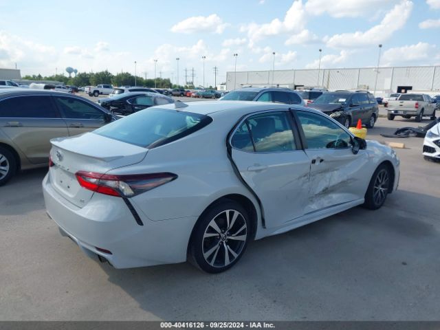 4T1G11AK5NU024940 Toyota CAMRY SE
