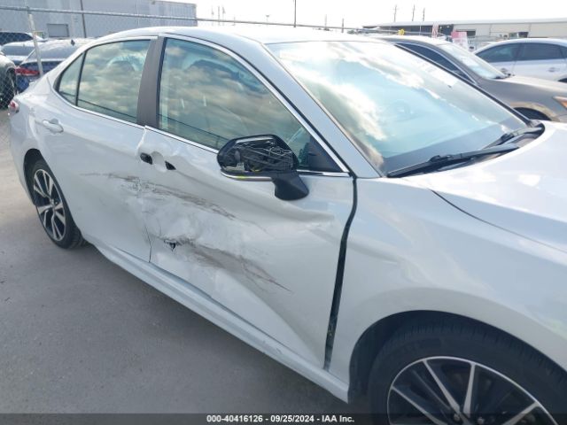 4T1G11AK5NU024940 Toyota CAMRY SE