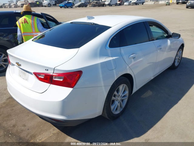 Chevrolet MALIBU LT 2018 1G1ZD5STXJF103241 Image 4