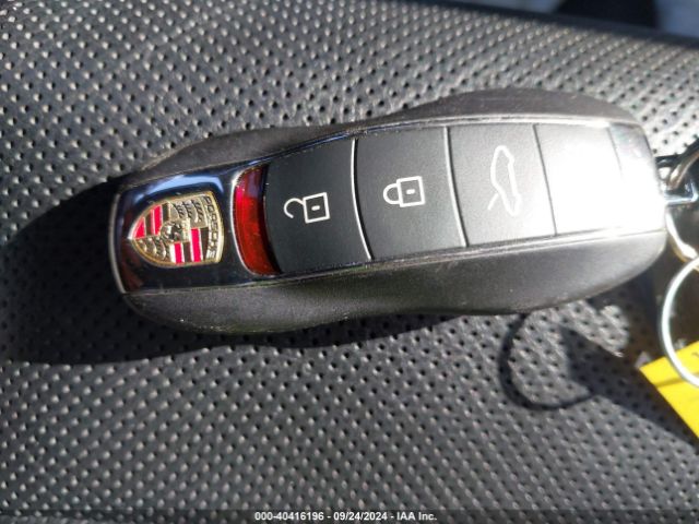 WP0AA2A85JK261518 Porsche 718 Cayman
