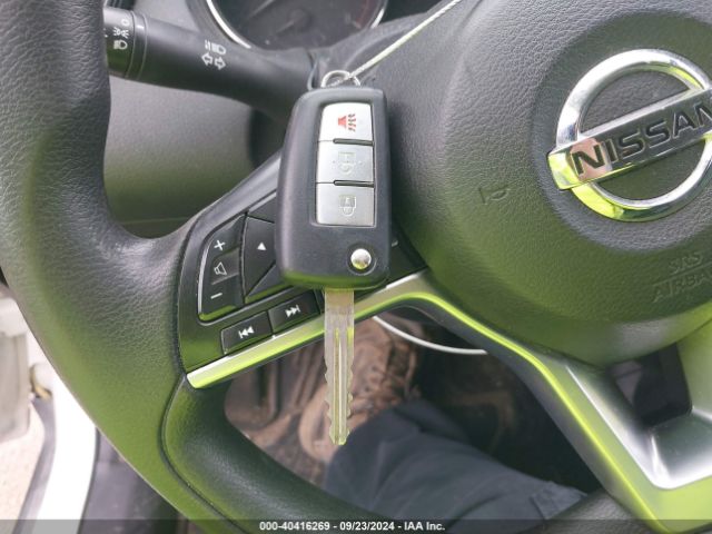 KNMAT2MV1HP561856 Nissan ROGUE S