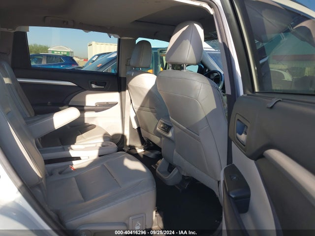 Toyota Highlander Xle 2017 5TDKZRFHXHS521638 Image 8
