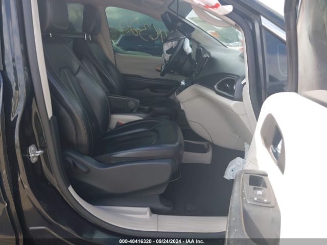 2C4RC1DG8LR151660 Chrysler Voyager Lxi