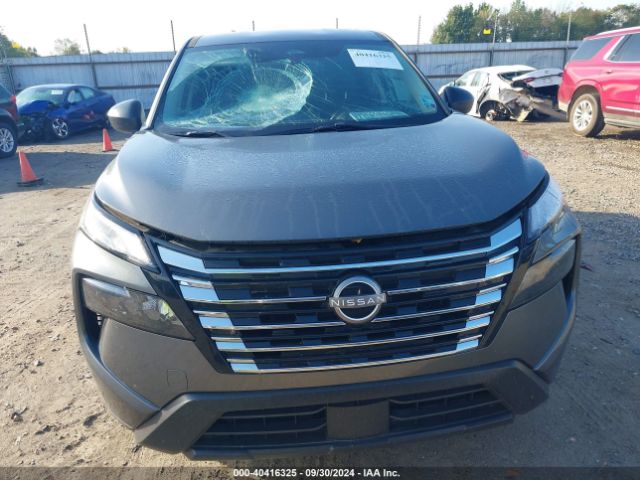 5N1BT3AA8RC693593 Nissan Rogue S Fwd