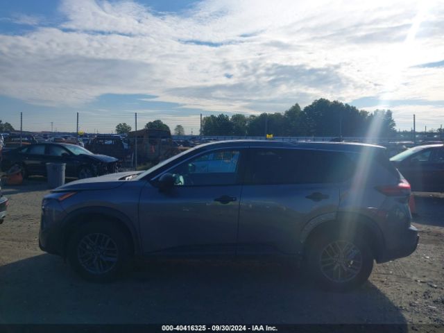 5N1BT3AA8RC693593 Nissan Rogue S Fwd