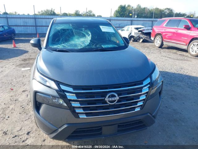 5N1BT3AA8RC693593 Nissan Rogue S Fwd