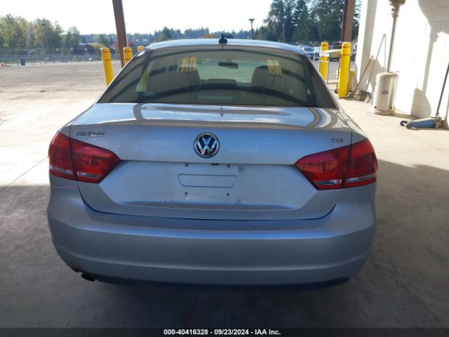 1VWAT7A39FC104102 Volkswagen Passat 1.8t Limited Edition