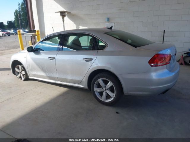 1VWAT7A39FC104102 Volkswagen Passat 1.8t Limited Edition