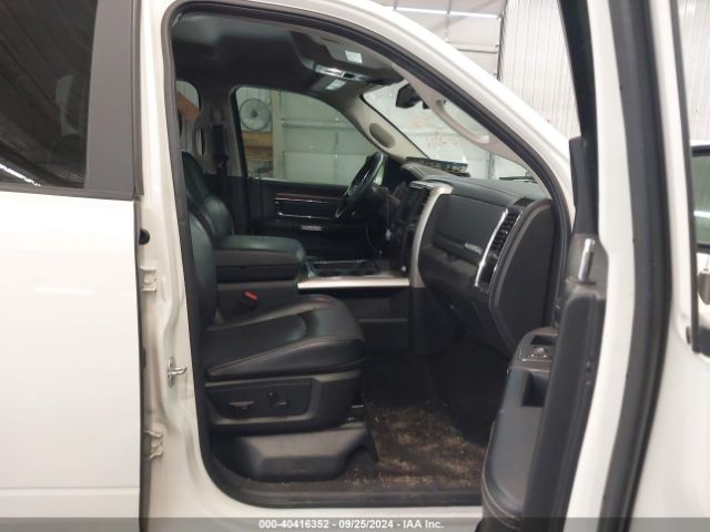1C6RR7VT6HS720385 RAM 1500 Laramie  4x4 6'4 Box