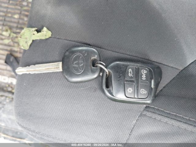 5TFDY5F18GX511013 Toyota Tundra Sr5 5.7l V8