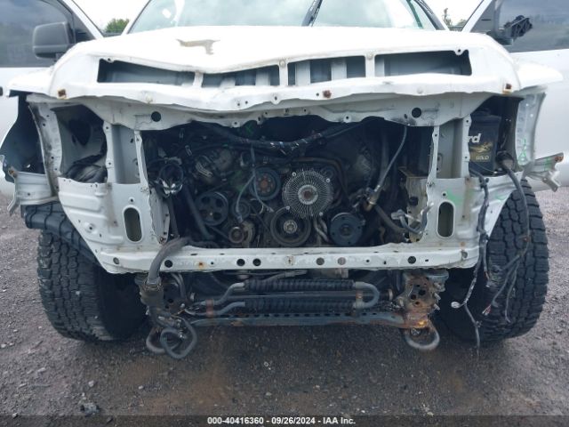 5TFDY5F18GX511013 Toyota Tundra Sr5 5.7l V8