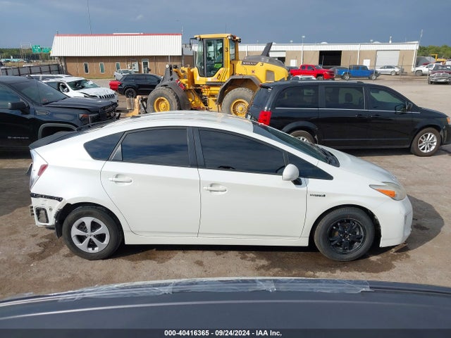 Toyota Prius Four 2014 JTDKN3DU6E1744650 Image 14