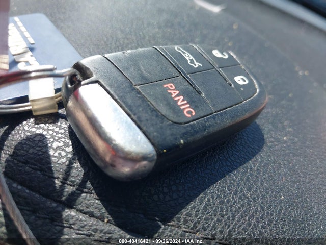 Chrysler 300 2014 2C3CCAAG0EH276501 Image 11