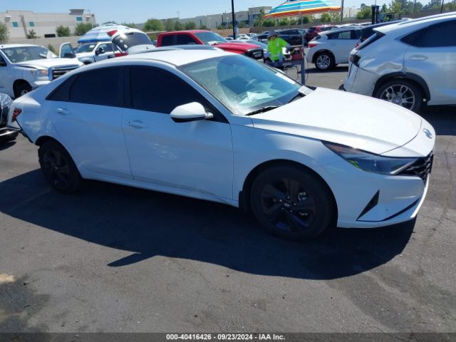 5NPLM4AG8PH107377 Hyundai ELANTRA SEL