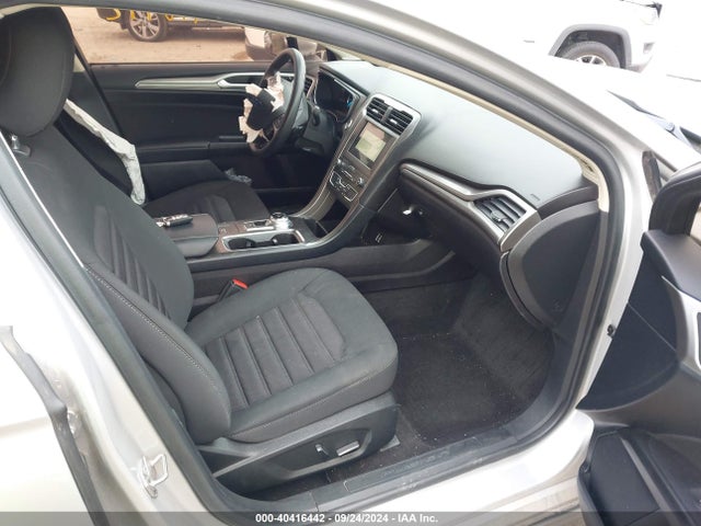 Ford FUSION SE 2019 3FA6P0HD0KR103845 Image 5