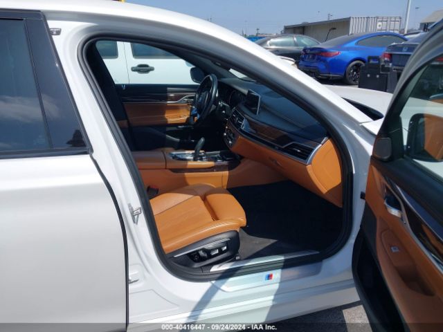 WBA7E2C56HG739537 BMW 740I