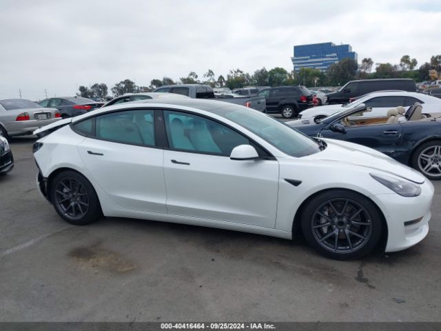 5YJ3E1EA6NF178042 Tesla MODEL 3