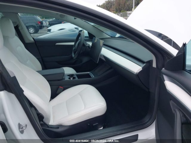 5YJ3E1EA6NF178042 Tesla MODEL 3